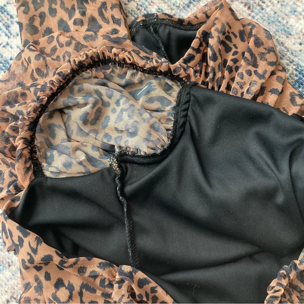 MISGUIDED Ruched Leopard Print Top - Picture 11 of 12